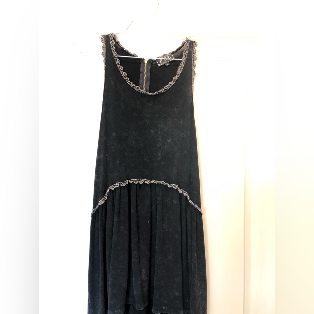 Women’s Sleeveless Babydoll Top